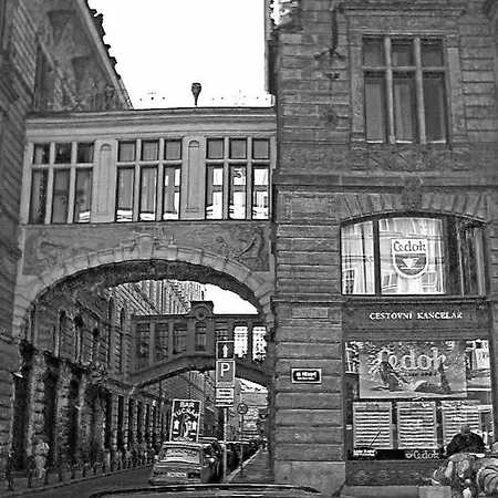 1 Nekazanka * Praha