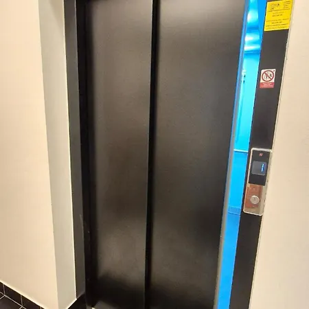 1 Nekazanka براغ