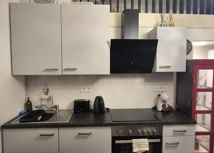 1 Nekazanka شقة *